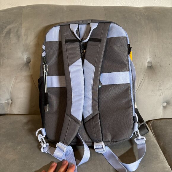 NWT Sherpani x REI Co-op Anti-Theft Convertible Backpack Gray/Blue Women - Picture 9 of 13